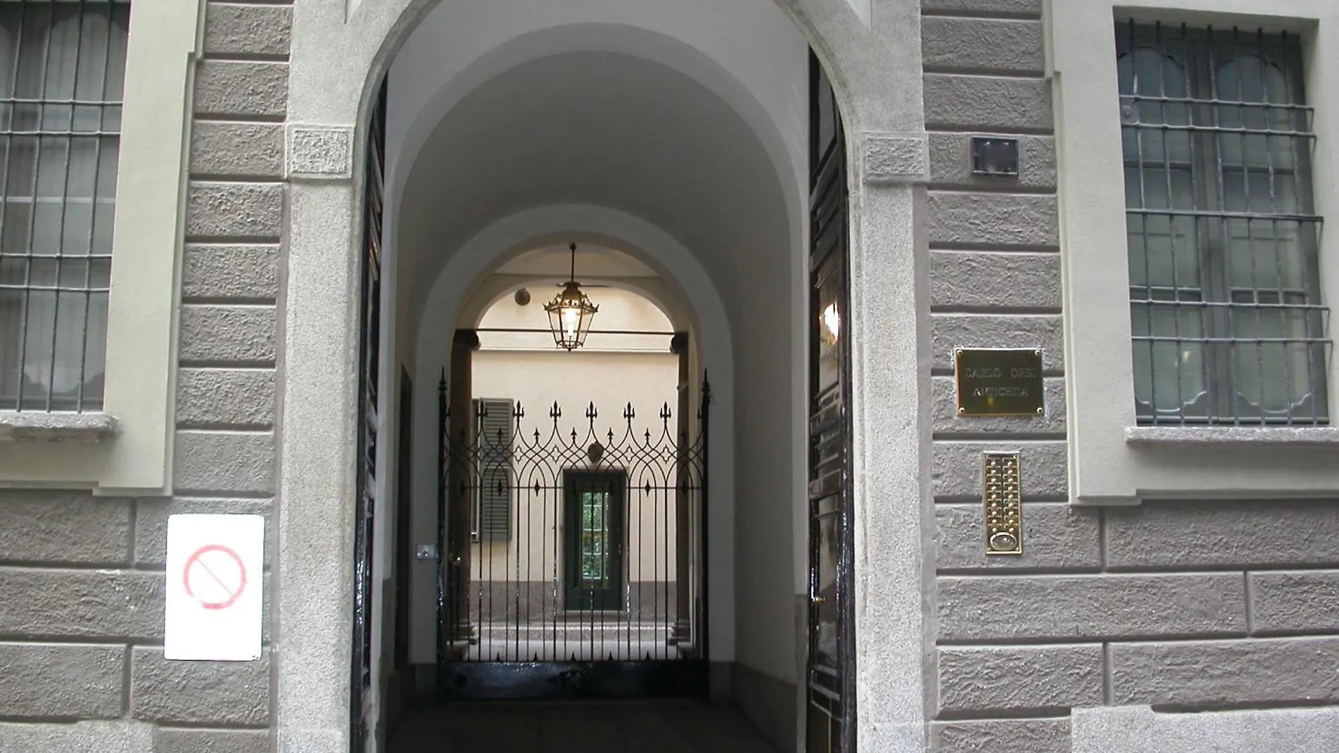 아파트 Penthouse In Fashion District Of Milan, Close To Montenapoleone, Duomo, Scala