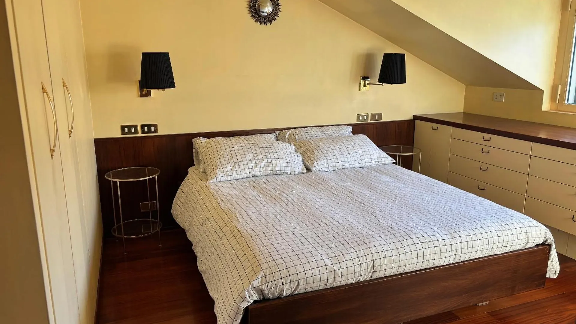 Penthouse In Fashion District Of Milan, Close To Montenapoleone, Duomo, Scala Διαμέρισμα Μιλάνο