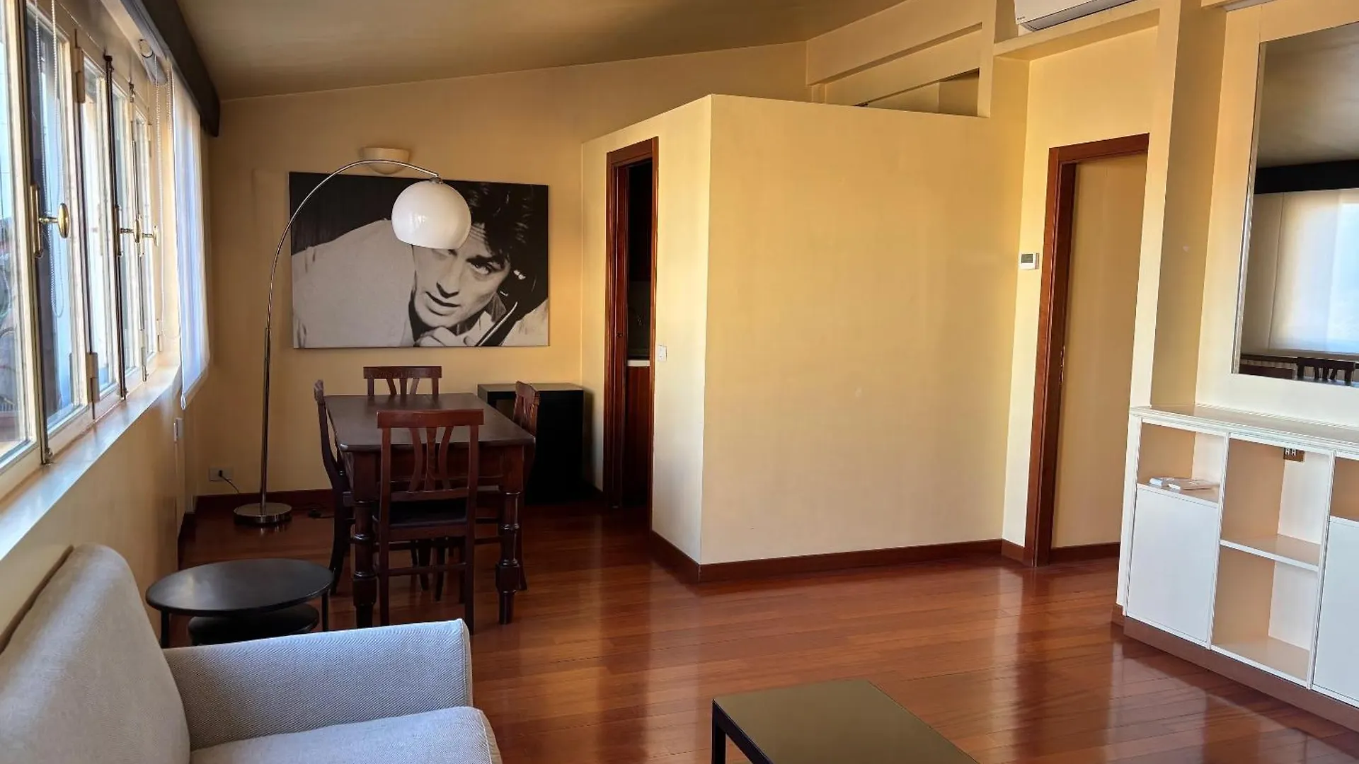 Διαμέρισμα Penthouse In Fashion District Of Milan, Close To Montenapoleone, Duomo, Scala Ιταλία